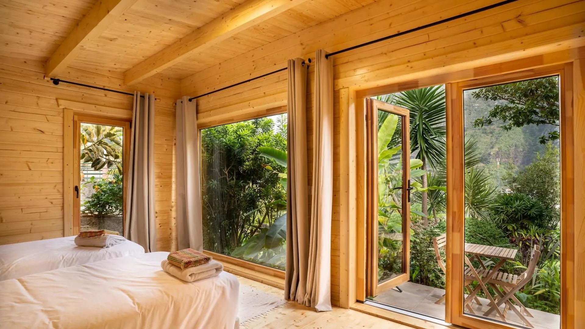 Garden Bungalow São Vicente